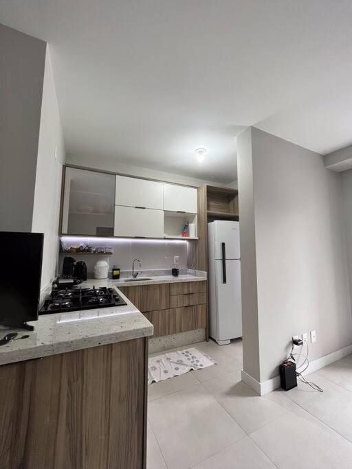 Apartamento 2 Suites Com Piscina E Churrasqueira, Ao Lado Da Ufsc Florianopolis Luaran gambar