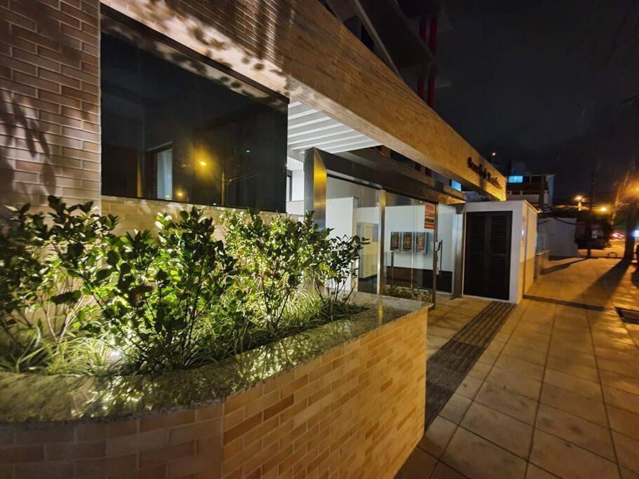 Apartamento 2 Suites Com Piscina E Churrasqueira, Ao Lado Da Ufsc Florianopolis Luaran gambar
